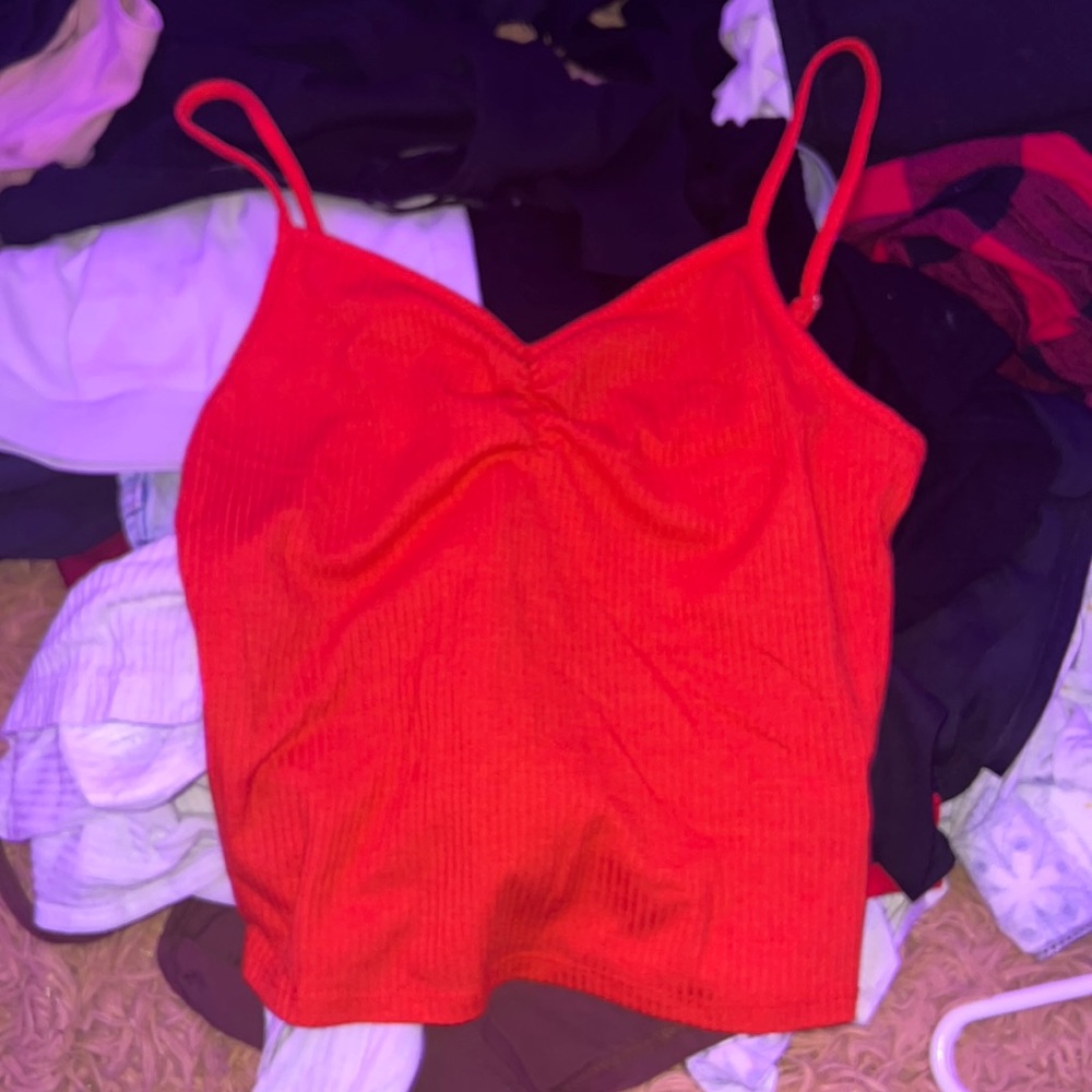 orange tank top